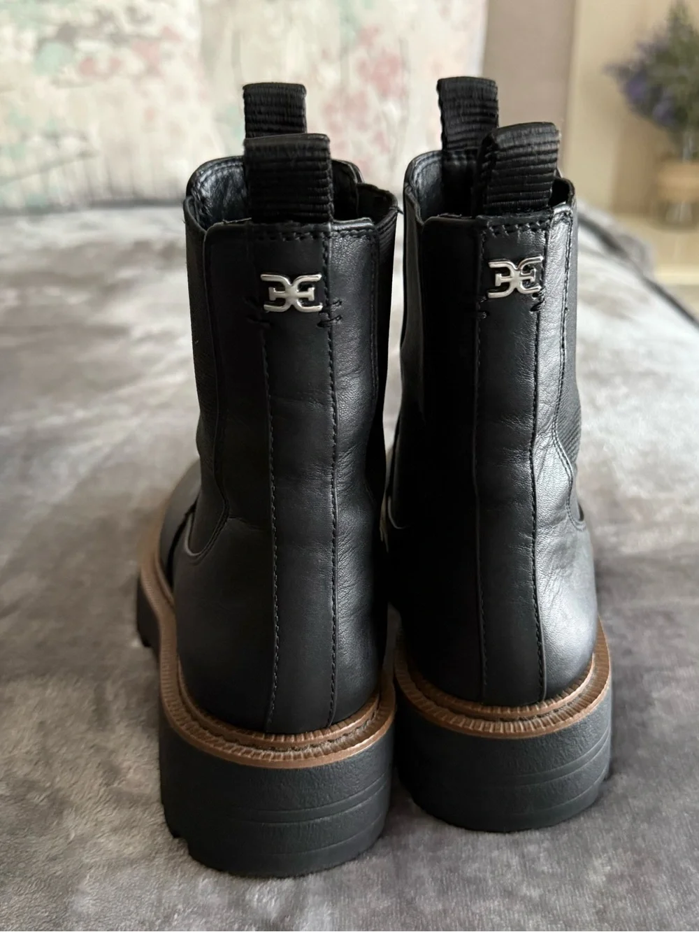 Sam Edelman Laguna Chelsea Boots Women's Size 6M Black Leather Platform Lug Sole